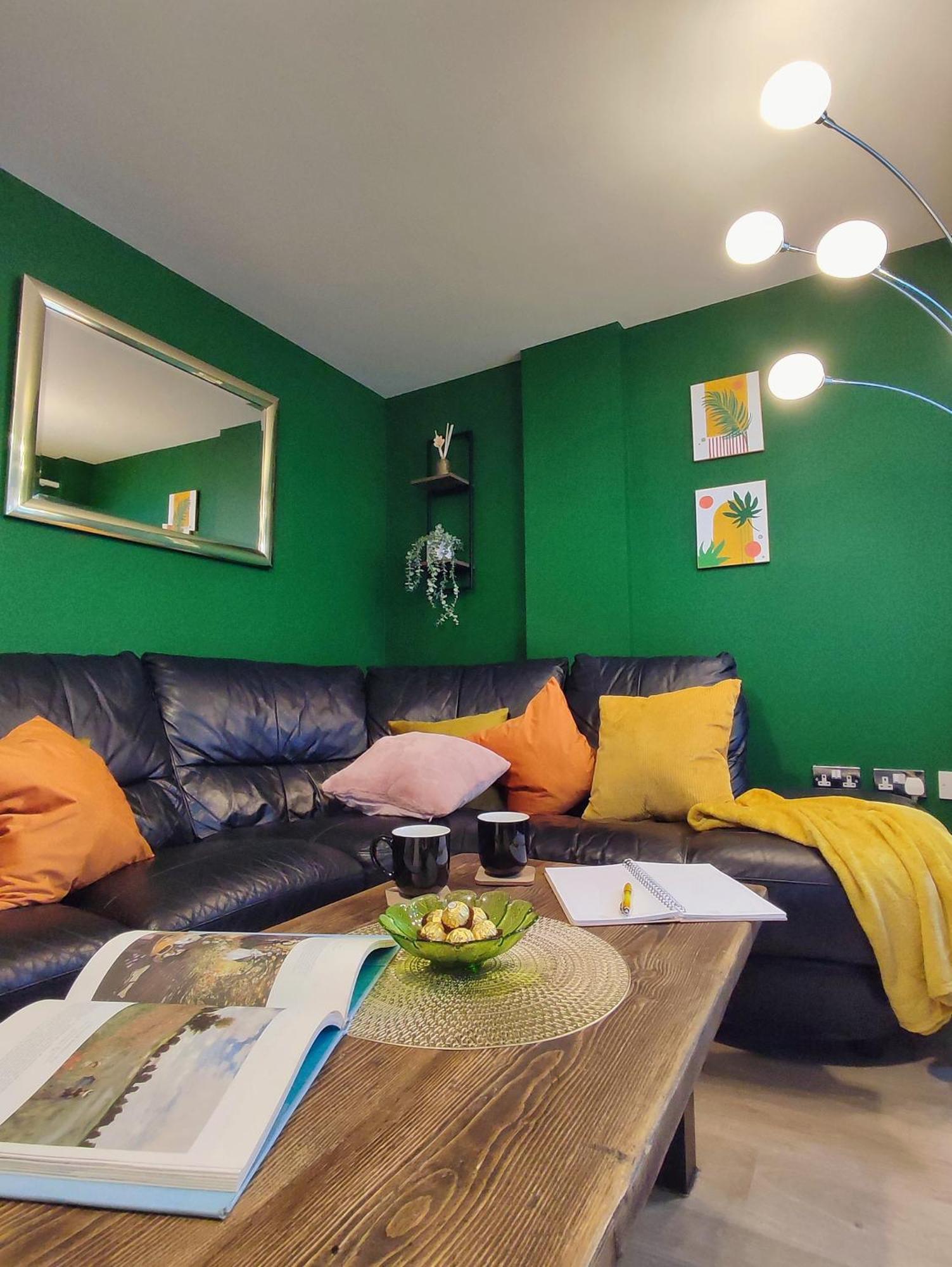 Duplex Apartment In Leeds With King Size Bed - Long Stay Rates Available ภายนอก รูปภาพ