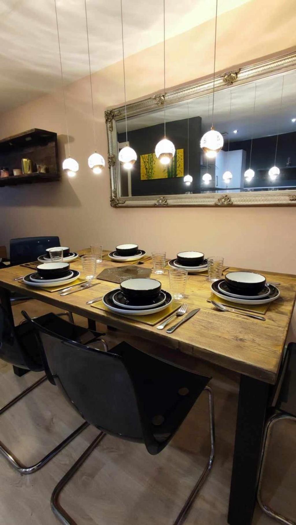 Duplex Apartment In Leeds With King Size Bed - Long Stay Rates Available ภายนอก รูปภาพ